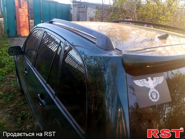 Зелений Тойота РАВ 4, об'ємом двигуна 2 л та пробігом 360 тис. км за 3000 $, фото 4 на Automoto.ua