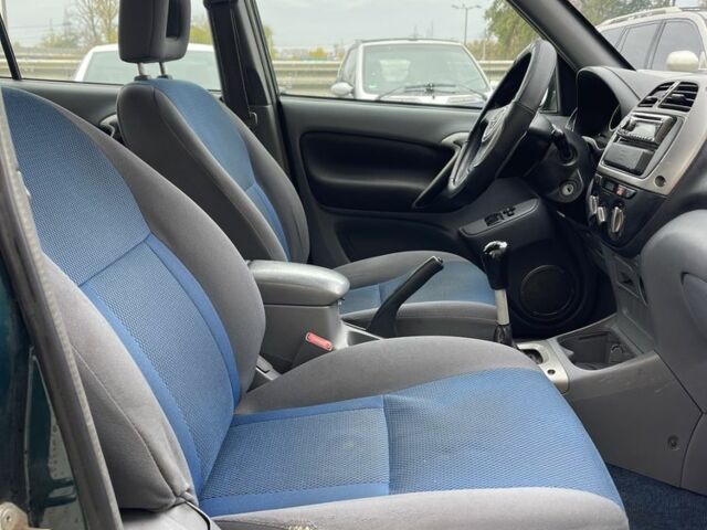 Зеленый Тойота РАВ 4, объемом двигателя 2 л и пробегом 350 тыс. км за 3900 $, фото 9 на Automoto.ua