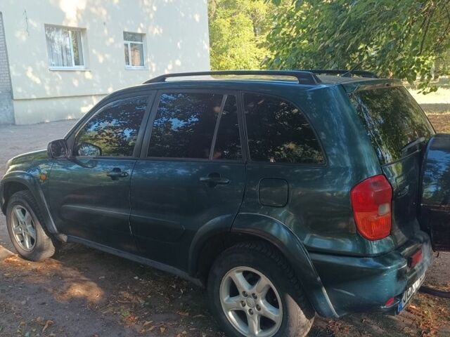 Зеленый Тойота РАВ 4, объемом двигателя 2 л и пробегом 260 тыс. км за 3500 $, фото 1 на Automoto.ua