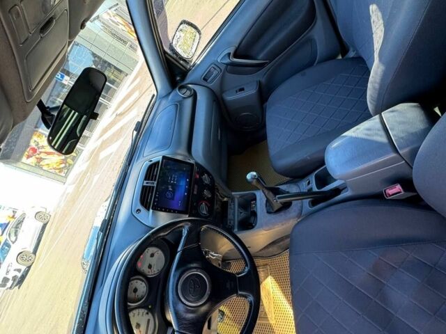 Зеленый Тойота РАВ 4, объемом двигателя 2.2 л и пробегом 280 тыс. км за 3843 $, фото 7 на Automoto.ua