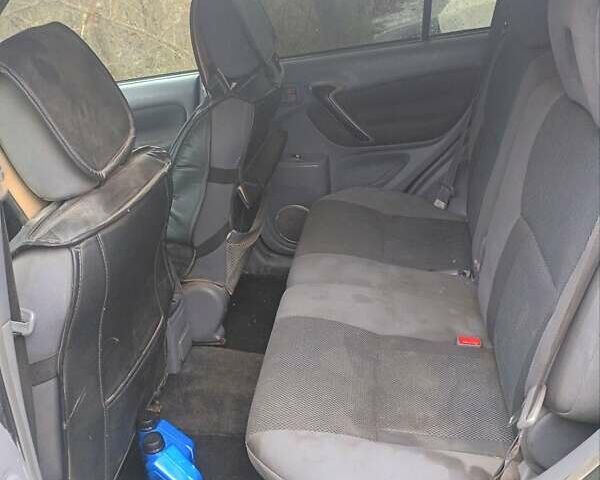 Зеленый Тойота РАВ 4, объемом двигателя 2.2 л и пробегом 550 тыс. км за 2000 $, фото 8 на Automoto.ua