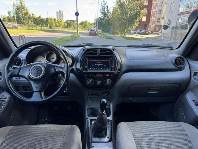 Зеленый Тойота РАВ 4, объемом двигателя 0 л и пробегом 250 тыс. км за 1576 $, фото 6 на Automoto.ua