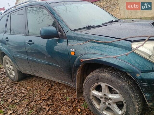 Зеленый Тойота РАВ 4, объемом двигателя 2.2 л и пробегом 550 тыс. км за 2000 $, фото 4 на Automoto.ua