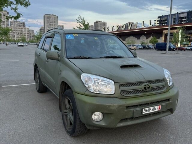 Зелений Тойота РАВ 4, об'ємом двигуна 0 л та пробігом 172 тис. км за 5000 $, фото 6 на Automoto.ua