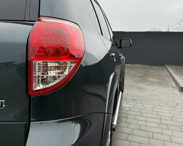 Зеленый Тойота РАВ 4, объемом двигателя 2.23 л и пробегом 210 тыс. км за 8500 $, фото 15 на Automoto.ua