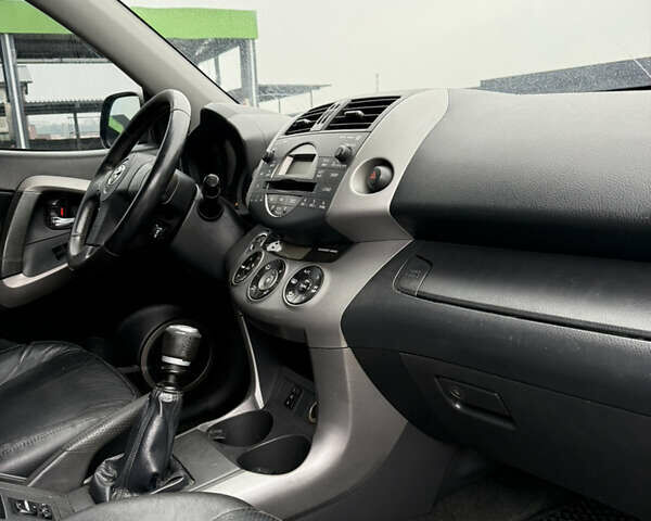 Зеленый Тойота РАВ 4, объемом двигателя 2.23 л и пробегом 210 тыс. км за 8500 $, фото 19 на Automoto.ua