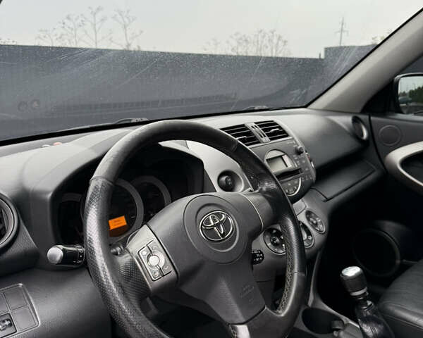 Зеленый Тойота РАВ 4, объемом двигателя 2.23 л и пробегом 210 тыс. км за 8500 $, фото 26 на Automoto.ua