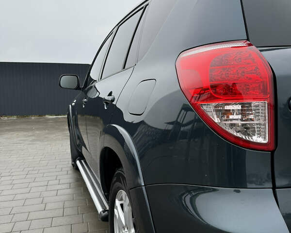 Зеленый Тойота РАВ 4, объемом двигателя 2.23 л и пробегом 210 тыс. км за 8500 $, фото 13 на Automoto.ua