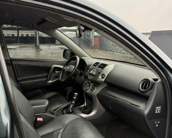 Зеленый Тойота РАВ 4, объемом двигателя 2.23 л и пробегом 210 тыс. км за 8500 $, фото 16 на Automoto.ua