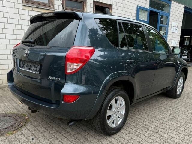 Зелений Тойота РАВ 4, об'ємом двигуна 2.2 л та пробігом 250 тис. км за 2430 $, фото 5 на Automoto.ua