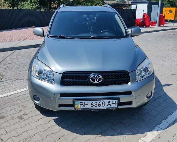 Зеленый Тойота РАВ 4, объемом двигателя 2 л и пробегом 197 тыс. км за 8999 $, фото 5 на Automoto.ua