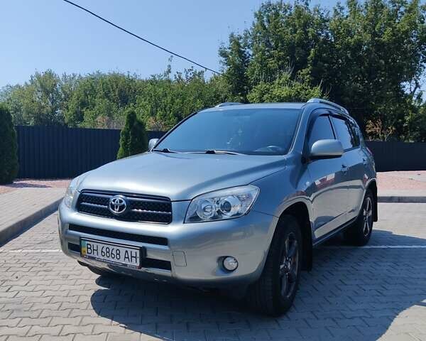 Зеленый Тойота РАВ 4, объемом двигателя 2 л и пробегом 197 тыс. км за 8999 $, фото 4 на Automoto.ua