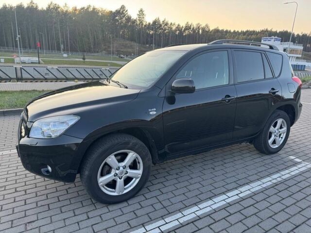 Зелений Тойота РАВ 4, об'ємом двигуна 2.2 л та пробігом 220 тис. км за 2350 $, фото 4 на Automoto.ua