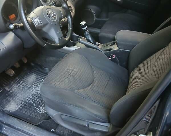 Зеленый Тойота РАВ 4, объемом двигателя 2.23 л и пробегом 314 тыс. км за 7100 $, фото 4 на Automoto.ua