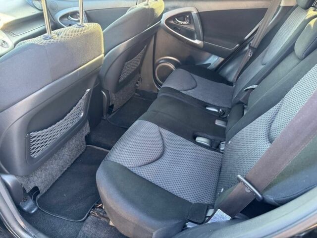 Зелений Тойота РАВ 4, об'ємом двигуна 2.2 л та пробігом 220 тис. км за 2350 $, фото 6 на Automoto.ua