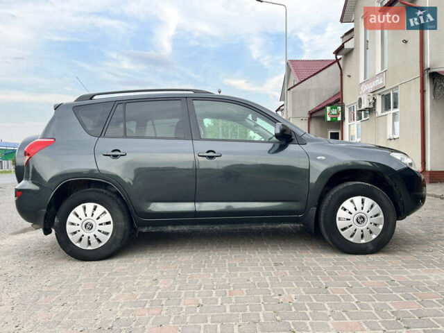 Зеленый Тойота РАВ 4, объемом двигателя 2.23 л и пробегом 226 тыс. км за 9599 $, фото 8 на Automoto.ua