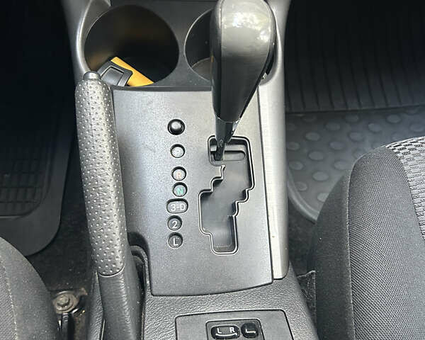 Зеленый Тойота РАВ 4, объемом двигателя 2 л и пробегом 307 тыс. км за 8500 $, фото 10 на Automoto.ua