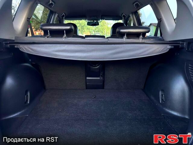 Зелений Тойота РАВ 4, об'ємом двигуна 2.2 л та пробігом 184 тис. км за 9300 $, фото 6 на Automoto.ua