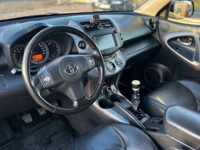 Зеленый Тойота РАВ 4, объемом двигателя 2.2 л и пробегом 208 тыс. км за 1750 $, фото 7 на Automoto.ua