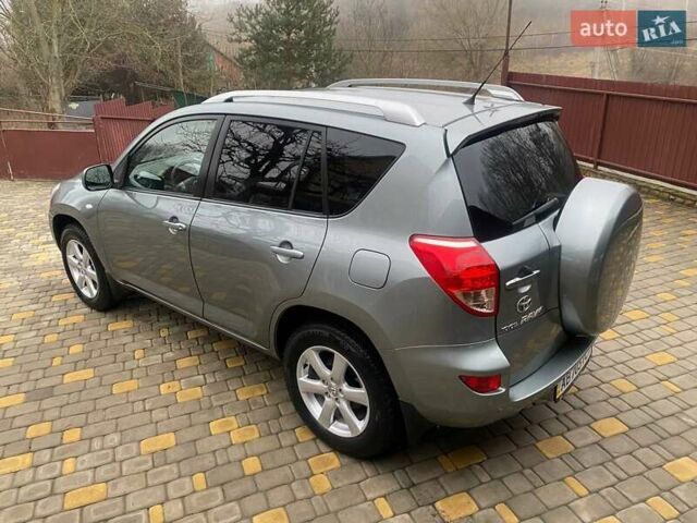 Зелений Тойота РАВ 4, об'ємом двигуна 2 л та пробігом 179 тис. км за 9750 $, фото 21 на Automoto.ua