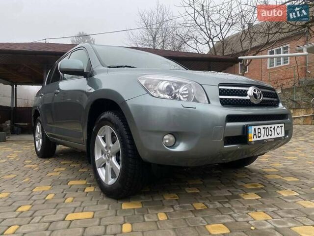 Зелений Тойота РАВ 4, об'ємом двигуна 2 л та пробігом 179 тис. км за 9750 $, фото 49 на Automoto.ua