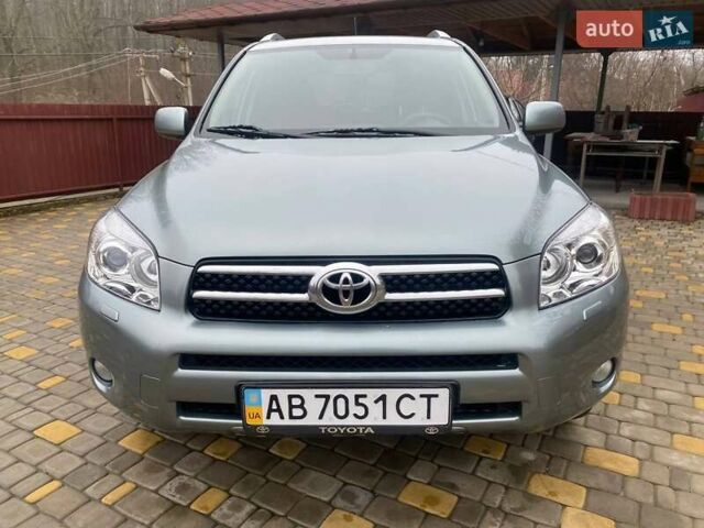 Зелений Тойота РАВ 4, об'ємом двигуна 2 л та пробігом 179 тис. км за 9750 $, фото 10 на Automoto.ua