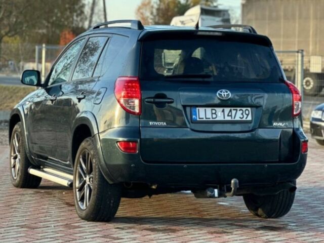 Зеленый Тойота РАВ 4, объемом двигателя 2.2 л и пробегом 208 тыс. км за 1750 $, фото 5 на Automoto.ua