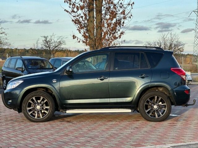 Зеленый Тойота РАВ 4, объемом двигателя 2.2 л и пробегом 208 тыс. км за 1750 $, фото 4 на Automoto.ua