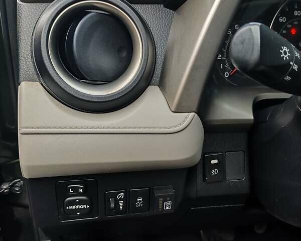 Зеленый Тойота РАВ 4, объемом двигателя 2.49 л и пробегом 143 тыс. км за 14500 $, фото 10 на Automoto.ua