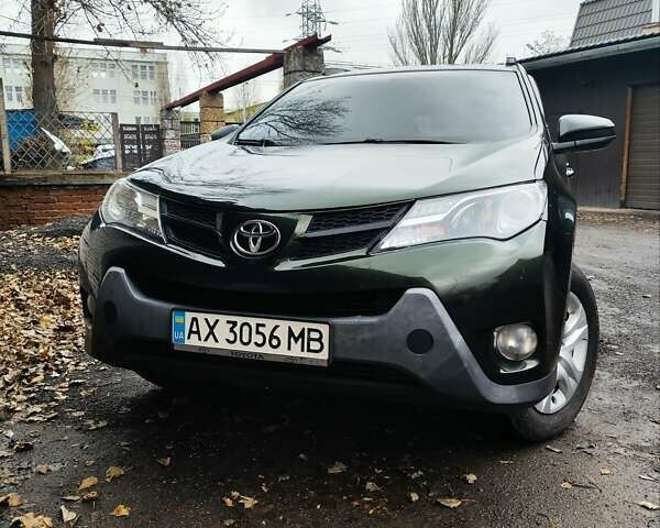 Зеленый Тойота РАВ 4, объемом двигателя 2.49 л и пробегом 143 тыс. км за 14500 $, фото 1 на Automoto.ua