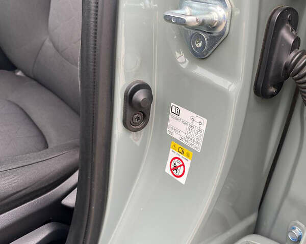 Зеленый Тойота РАВ 4, объемом двигателя 2.49 л и пробегом 112 тыс. км за 29100 $, фото 26 на Automoto.ua