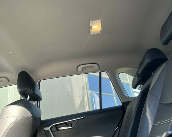 Зелений Тойота РАВ 4, об'ємом двигуна 2.49 л та пробігом 97 тис. км за 31500 $, фото 21 на Automoto.ua