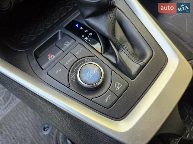 Зелений Тойота РАВ 4, об'ємом двигуна 2 л та пробігом 77 тис. км за 27500 $, фото 55 на Automoto.ua
