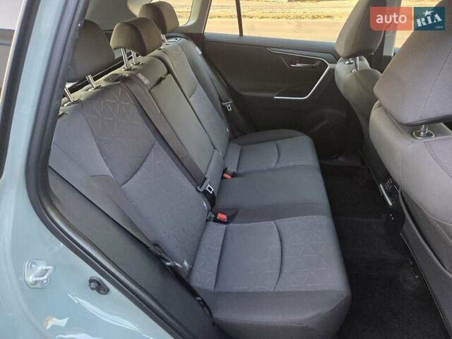 Зелений Тойота РАВ 4, об'ємом двигуна 2 л та пробігом 77 тис. км за 27500 $, фото 51 на Automoto.ua