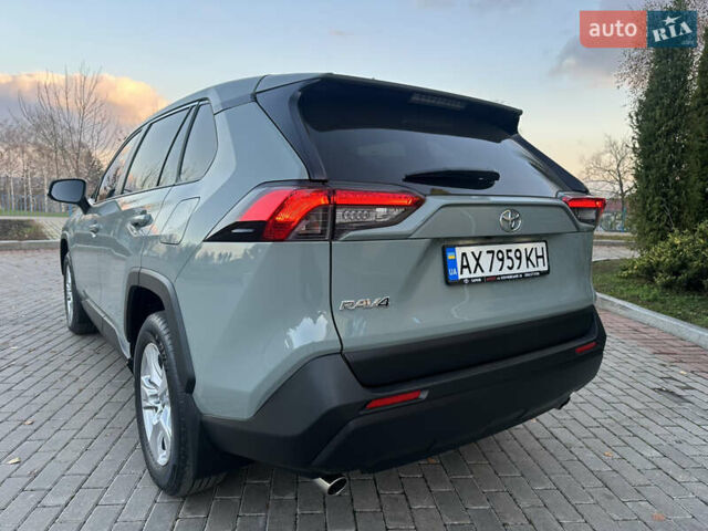 Зелений Тойота РАВ 4, об'ємом двигуна 1.99 л та пробігом 22 тис. км за 30100 $, фото 3 на Automoto.ua