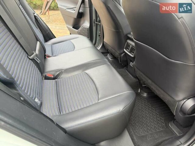 Зеленый Тойота РАВ 4, объемом двигателя 1.99 л и пробегом 37 тыс. км за 31700 $, фото 21 на Automoto.ua