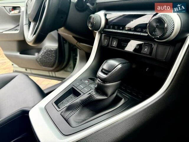 Зеленый Тойота РАВ 4, объемом двигателя 1.99 л и пробегом 37 тыс. км за 31700 $, фото 27 на Automoto.ua