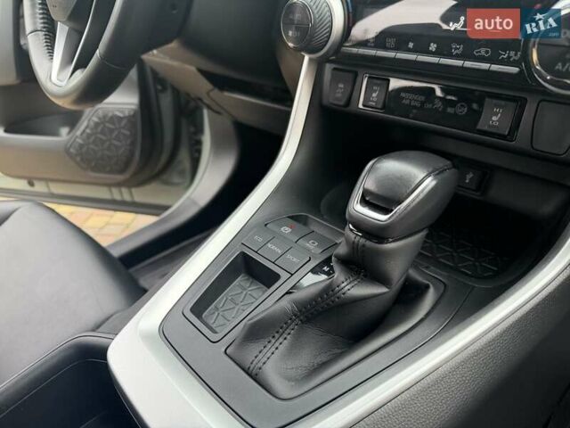 Зеленый Тойота РАВ 4, объемом двигателя 1.99 л и пробегом 37 тыс. км за 31700 $, фото 26 на Automoto.ua