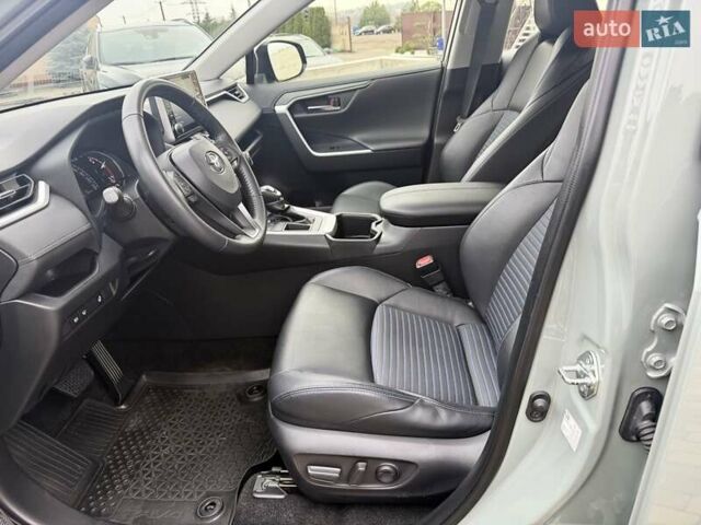 Зеленый Тойота РАВ 4, объемом двигателя 1.99 л и пробегом 37 тыс. км за 31700 $, фото 1 на Automoto.ua