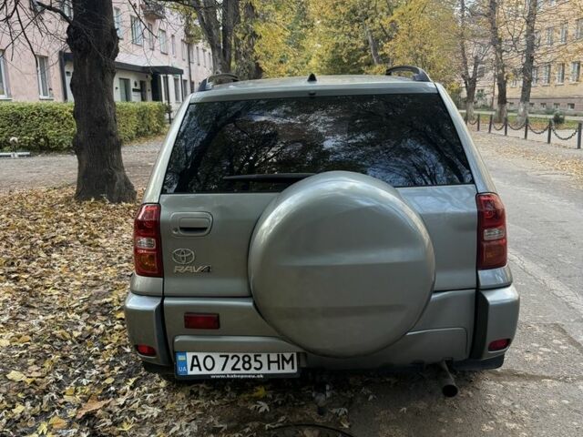 Зеленый Тойота РАВ 4, объемом двигателя 2 л и пробегом 390 тыс. км за 5800 $, фото 3 на Automoto.ua