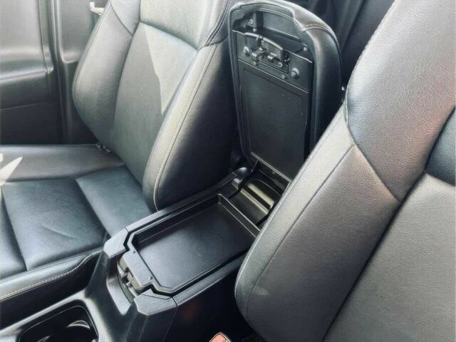 Помаранчевий Тойота РАВ 4, об'ємом двигуна 2.5 л та пробігом 74 тис. км за 6700 $, фото 14 на Automoto.ua