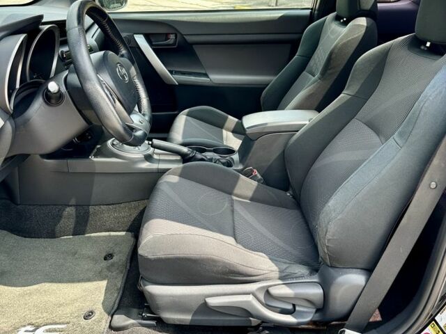 Чорний Тойота Сайон, об'ємом двигуна 2.5 л та пробігом 215 тис. км за 7800 $, фото 20 на Automoto.ua