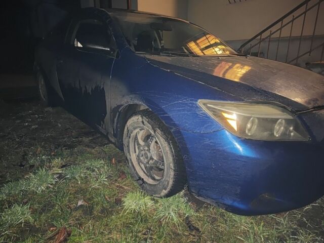 Синий Тойота Сцион, объемом двигателя 0 л и пробегом 160 тыс. км за 3600 $, фото 4 на Automoto.ua