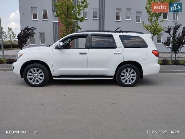 Білий Тойота Секвойя, об'ємом двигуна 5.7 л та пробігом 250 тис. км за 22500 $, фото 15 на Automoto.ua