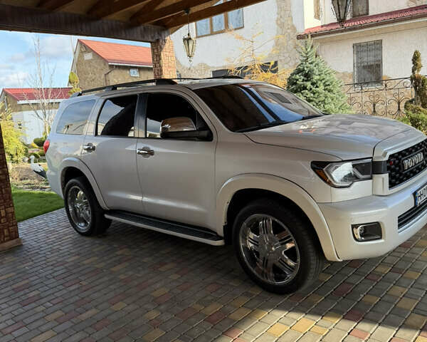 Білий Тойота Секвойя, об'ємом двигуна 5.7 л та пробігом 257 тис. км за 21999 $, фото 3 на Automoto.ua