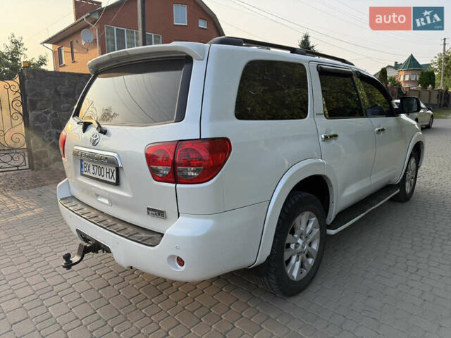 Белый Тойота Секвойя, объемом двигателя 5.7 л и пробегом 313 тыс. км за 17500 $, фото 7 на Automoto.ua