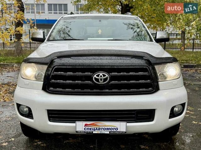 Тойота Секвойя 2008 в Киеве на Automoto.ua Белый Тойота Секвойя, объемом двигателя 5.7 л и пробегом 195 тыс. км за 19990 $, фото 7 на Automoto.ua