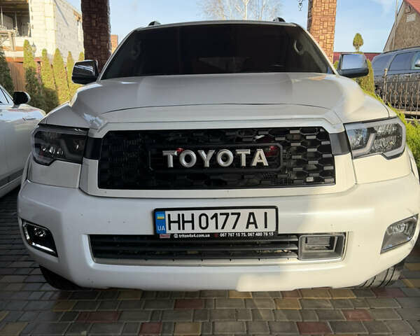 Білий Тойота Секвойя, об'ємом двигуна 5.7 л та пробігом 257 тис. км за 21999 $, фото 8 на Automoto.ua