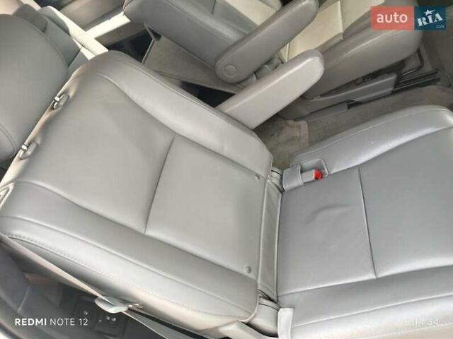 Білий Тойота Секвойя, об'ємом двигуна 5.7 л та пробігом 250 тис. км за 22500 $, фото 29 на Automoto.ua