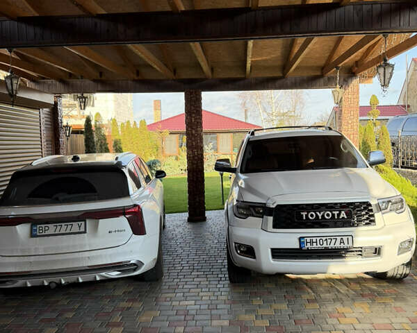 Білий Тойота Секвойя, об'ємом двигуна 5.7 л та пробігом 257 тис. км за 21999 $, фото 31 на Automoto.ua